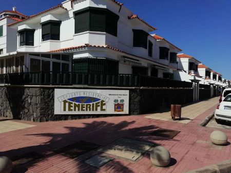 3 room luxury Flat for rent in Puerto de Güimar, Spain - Photo 2