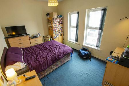 4 bedroom house to rent - Photo 3