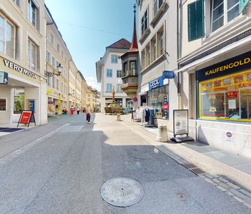 Traumwohnung für Stadtliebhaber! 2.5-Zimmerwohnung in Solothurn - Photo 3