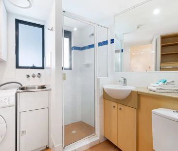 Perfect Beach Side Location - Fully Furnished - Photo 3