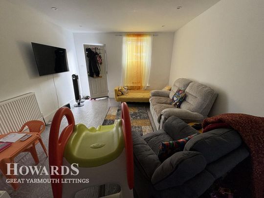 2 bedroom terraced house to rent - Photo 1