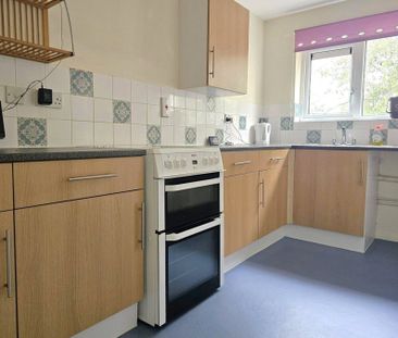 Franklin Close, Taunton, Somerset, TA2 - Photo 6