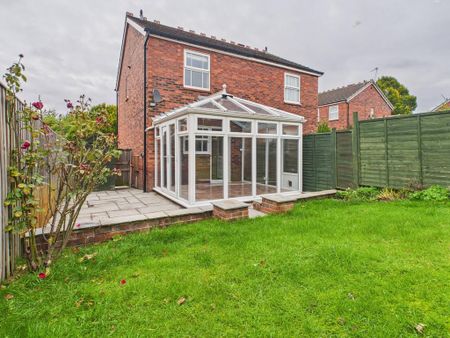 2 bedroom semi-detached house to rent - Photo 4