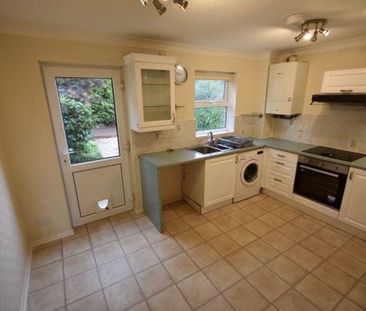 2 bedroom semi-detached house to rent - Photo 3