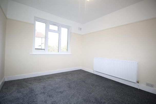 2 Bedroom Maisonette - Garden To Let - Photo 1
