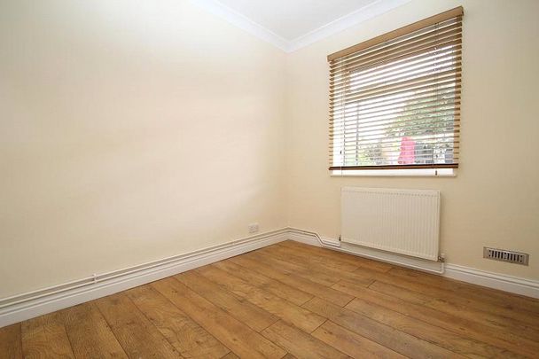 2 bedroom maisonette to rent - Photo 1