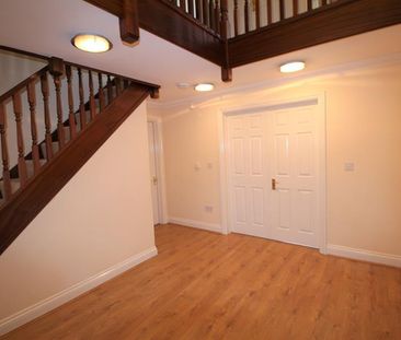 6 bedroom detached house to rent - Photo 6