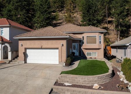 6 Bedroom House in Glenmore - Photo 4
