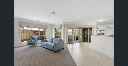 Beautiful Family Home With All The Lux - Photo 3