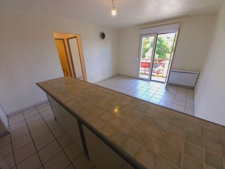 Location Appartement 2 pièces 41m² RODEZ 12000 - Photo 3