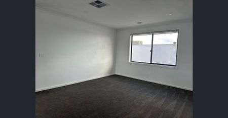 Modern home, thoughtfully designed for family living! - Photo 2