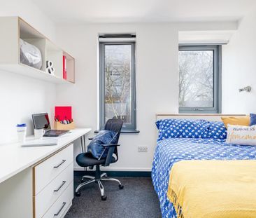 Studio to rent - Photo 1