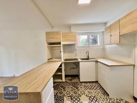 Location Appartement 2 pièces 47m² CHAMBERY 73000 - Photo 2