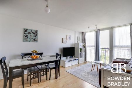 2 bedroom apartment to rent - Photo 2