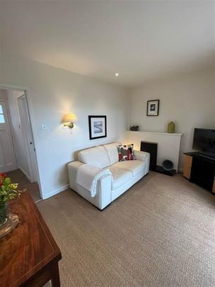 60A Middle Braniel Road, Belfast, BT5 7TU - Photo 1