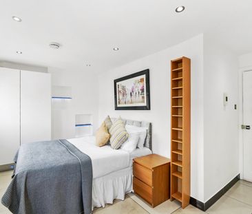 Studio Flat, Gloucester Place, NW1 - Photo 2