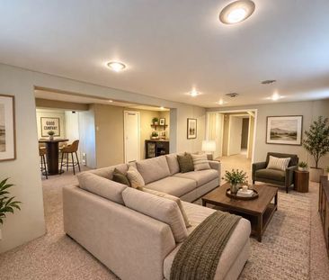 For Lease - 119 Caribou Road, Toronto, Ontario - Photo 2