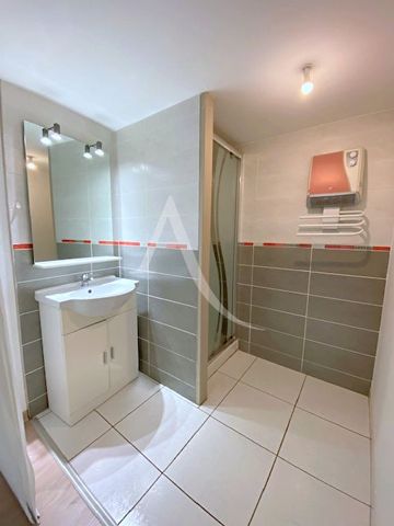 Location Appartement 2 pièces 42m² - Photo 4