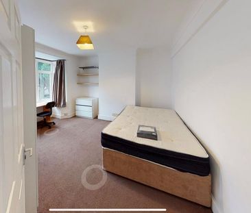 6 bedroom house to rent - Photo 5