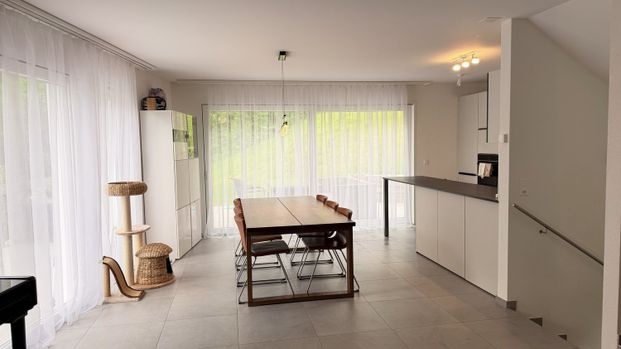 Villa mitoyenne moderne 5.5 pièces (2025), jardin privatif, vue superbe, garage accès direct - Photo 1