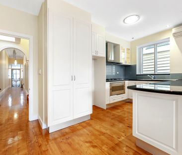 78 Regent Street, Elsternwick VIC 3185 - House For Rent | Domain - Photo 6