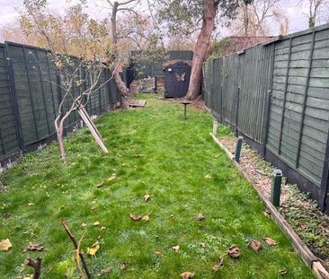 3 bedroom terraced house to rent - Photo 4