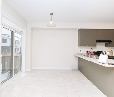 For Lease - 55 Rowlock Street, Welland, Ontario - Photo 6