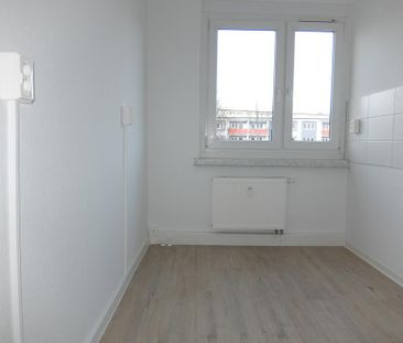 Hereinspaziert: Geräumige 2-Zimmer-Wohnung mit Balkon - Photo 4