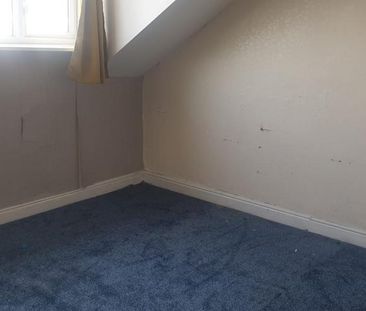 4 bedroom terraced house to rent - Photo 6