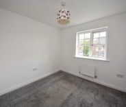 4 bed House - Detached for Rent - Photo 1