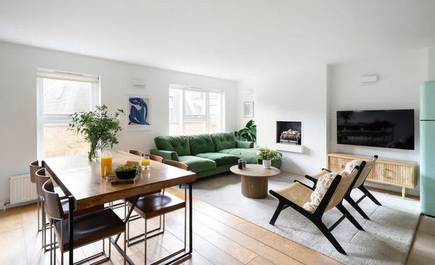 Dunworth Mews - Photo 1