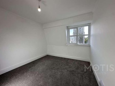 Cheriton Road, Folkestone, CT20 - Photo 2