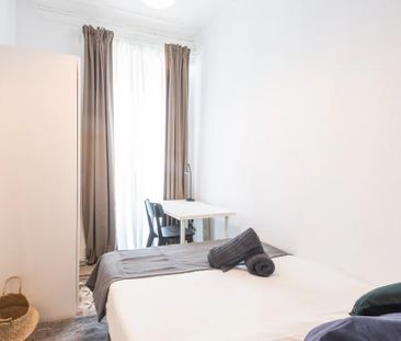 Calle de Cedaceros, Madrid, Community of Madrid 28014 - Photo 3