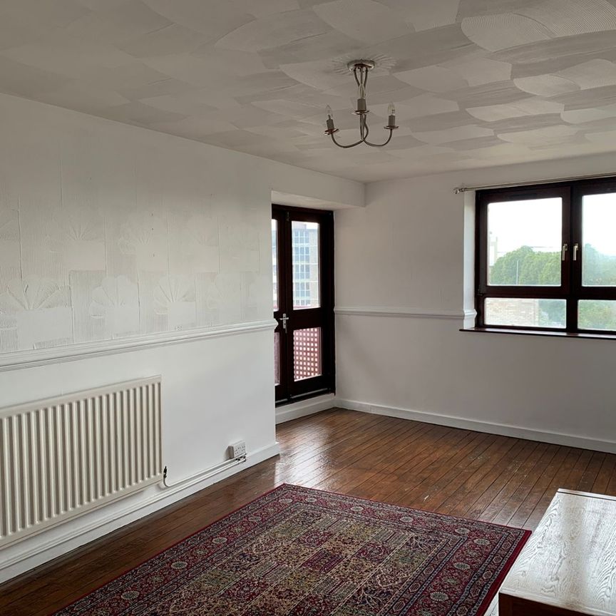 2 Bed Flat, Albert Starr House, SE8 - Photo 1