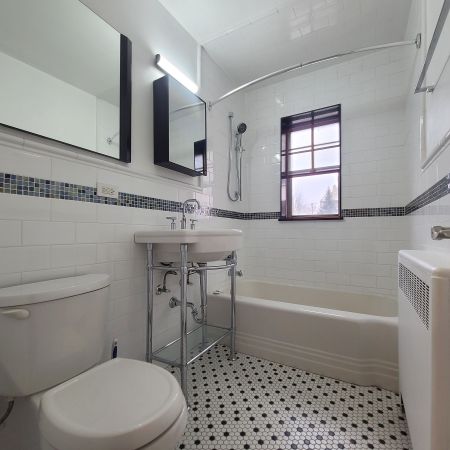 For Lease - 65 Old Mill Road Unit# 6, Toronto, Ontario - Photo 4