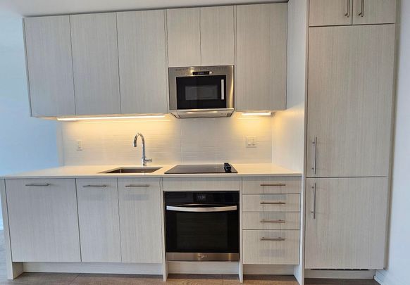 For Lease - 286 Main Street Unit# 2709, Toronto, Ontario - Photo 1