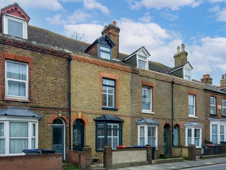 Canterbury Road - Photo 2