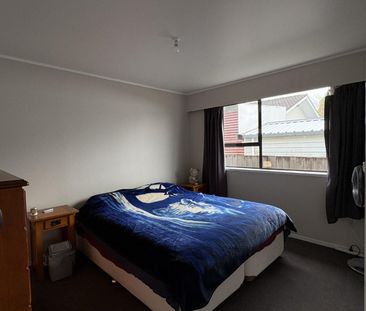Comfortable & Convenient Living in Popular Pukete - Photo 6
