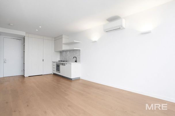 1104/33 Blackwood Street, North Melbourne - Photo 1