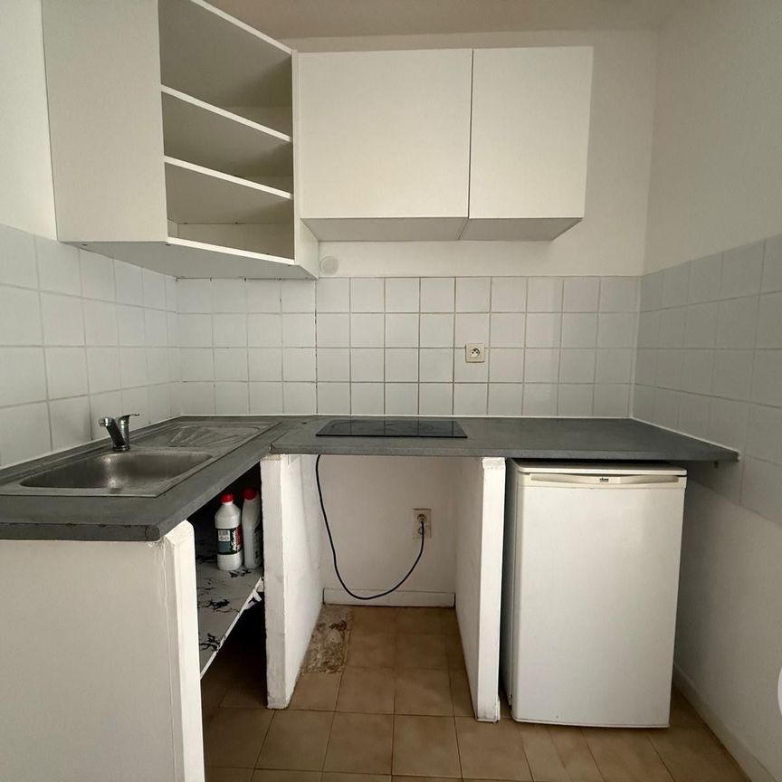 Location Appartement 1 pièce 23m² MONTPELLIER 34000 - Photo 1