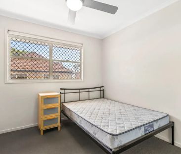 “Quiet 2 Bed Townhouse in the Heart of St Lucia” - Photo 2