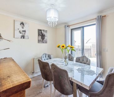 Windmill Close - Photo 4