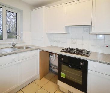 1 bedroom apartment to rent - Photo 4