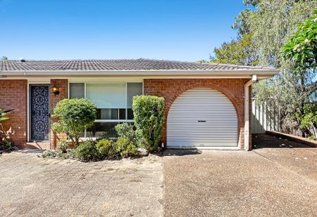 Two Bedroom Villa - Central Location! - Photo 5