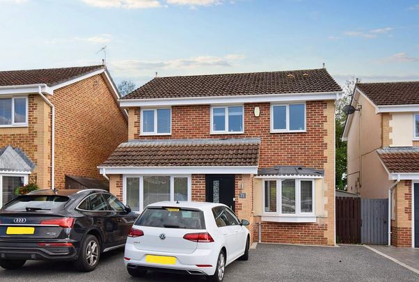 4 bedroom detached house to rent - Photo 1