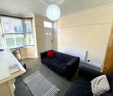 2 bedroom house share to rent - Photo 2