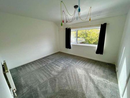 Edinburgh Way, Banbury, OX16 - Photo 2