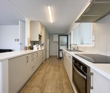 Unit 1, 3 Leith Way, Rothesay Bay, Auckland - Photo 4