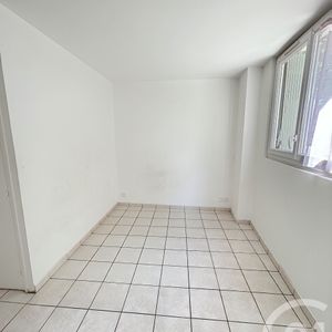 Location Appartement 2 pièces 38m² CLERMONT FERRAND 63000 - Photo 3