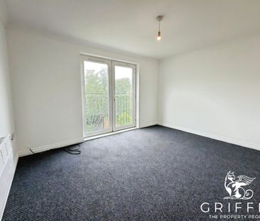 Queensland Court, Dock Road, Tilbury, RM18 - Photo 1